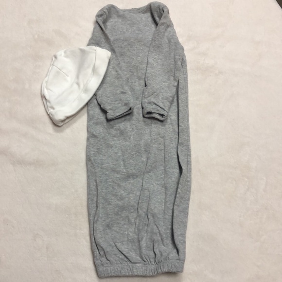 Carter's Pajamas Adorable Little Girls Sleeper Gown With Matching